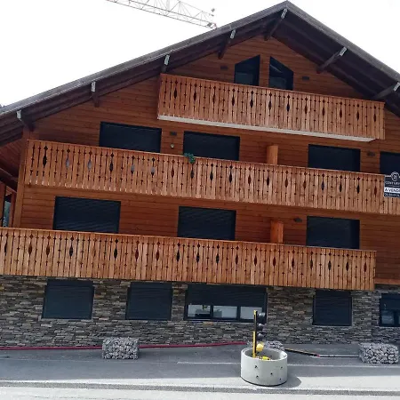 : Cosy 2 Chambres, Balcon, Wifi Et Parking Inclus - Fr-1-198-249 * Châtel